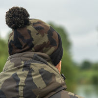 Avid Carp Black & Camo Bobble Hat 